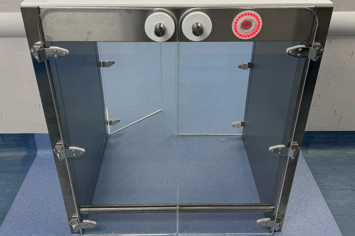 Cleanroom Trolley hatch